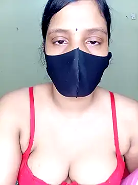 Snapshot of Rose-luckey chatting on October 23, 5:33 pm Rose-luckey online show from October 23, 5:33 pm