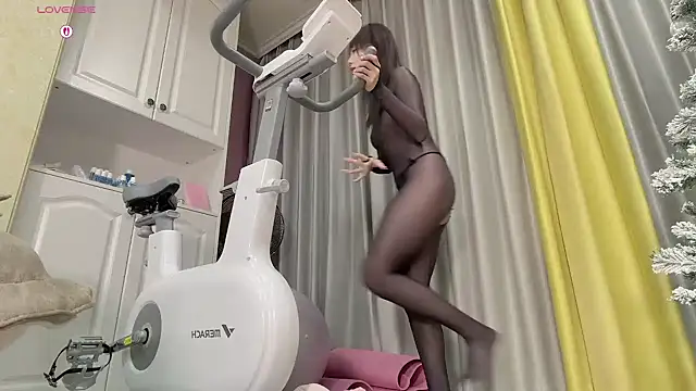 Yaya--728 online show from February 13, 12:12 pm