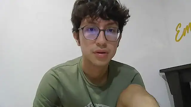 Snapshot of Kevintdx chatting on September 10, 2:44 am Kevintdx online show from September 10, 2:44 am