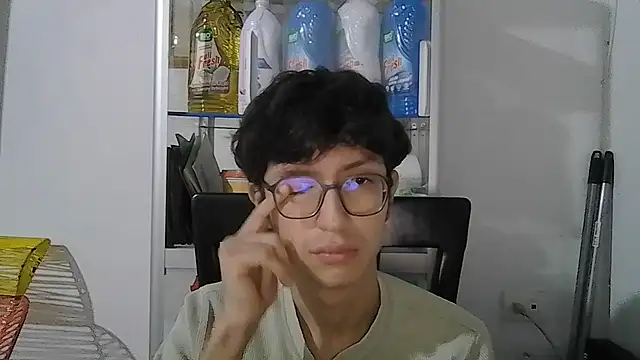 Snapshot of Kevintdx chatting on September 13, 4:01 am Kevintdx online show from September 13, 4:01 am