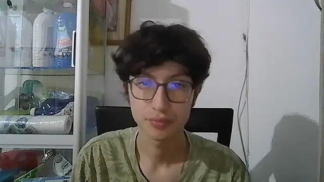 Snapshot of Kevintdx chatting on October 14, 3:07 am Kevintdx online show from October 14, 3:07 am