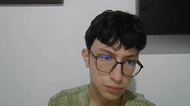 Snapshot of Kevintdx chatting on November 10, 4:44 am Kevintdx online show from November 10, 4:44 am