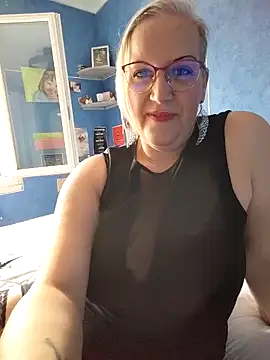 Snapshot of Feelineducentre chatting on September 13, 2:06 pm Feelineducentre online show from September 13, 2:06 pm