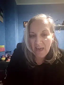 Snapshot of Feelineducentre chatting on November 11, 8:20 pm Feelineducentre online show from November 11, 8:20 pm