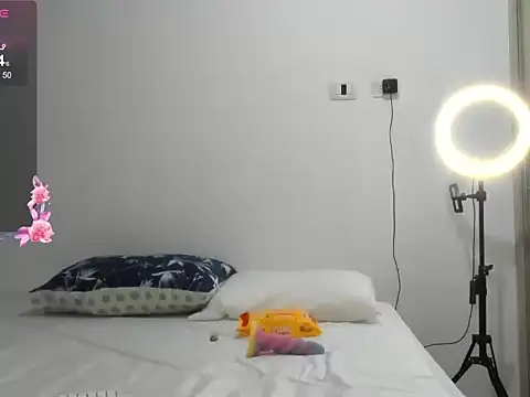 Snapshot of jhoanita_fantasy chatting on November 23, 1:38 am jhoanita fantasy online show from November 23, 1:38 am