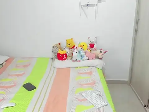 Snapshot of jhoanita_fantasy chatting on December 3, 10:52 pm jhoanita fantasy online show from December 3, 10:52 pm