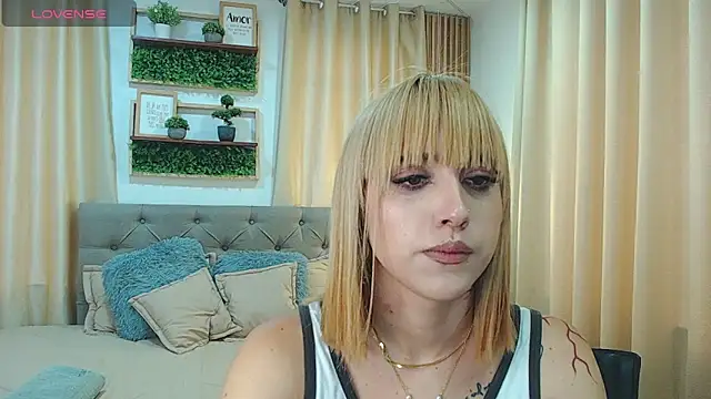 zohet kriss online show from October 14, 2:29 pm