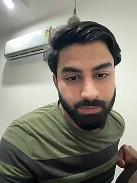 hottestboy03 online show from April 13, 10:54 am