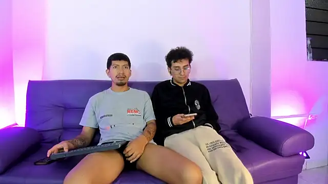 AxelAndJeremy online show from September 18, 2:57 am