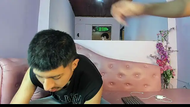 AxelAndJeremy online show from November 27, 2:46 am