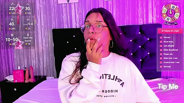 Snapshot of Hailey_johnsonn chatting on September 18, 1:13 pm Hailey johnsonn online show from September 18, 1:13 pm