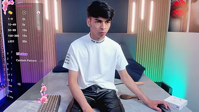 Snapshot of OnlyJos chatting on November 16, 2:22 pm OnlyJos online show from November 16, 2:22 pm