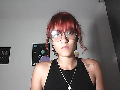 bonniexxx666 online show from December 4, 3:27 am