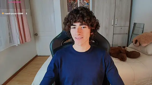 Snapshot of Nude_Boy18 chatting on December 18, 9:21 pm Nude Boy18 online show from December 18, 9:21 pm