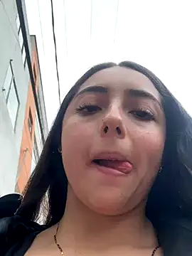 Snapshot of Dulce_1408 chatting on October 24, 7:54 pm Dulce 1408 online show from October 24, 7:54 pm