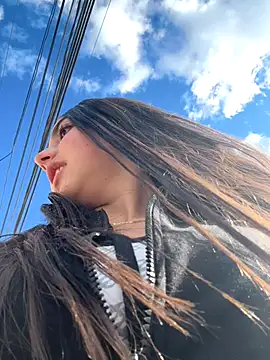 Snapshot of Dulce_1408 chatting on November 17, 9:09 pm Dulce 1408 online show from November 17, 9:09 pm