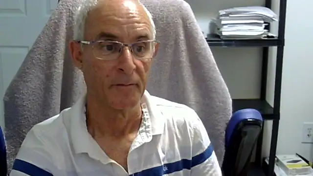 Snapshot of funone1999 chatting on November 14, 12:42 am funone1999 online show from November 14, 12:42 am