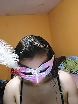 Snapshot of Canela_2020 chatting on July 16, 3:45 am Canela 2020 online show from July 16, 3:45 am