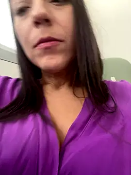 lucioliveira online show from October 9, 3:10 pm