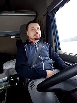 Amberdual online show from February 6, 7:02 am