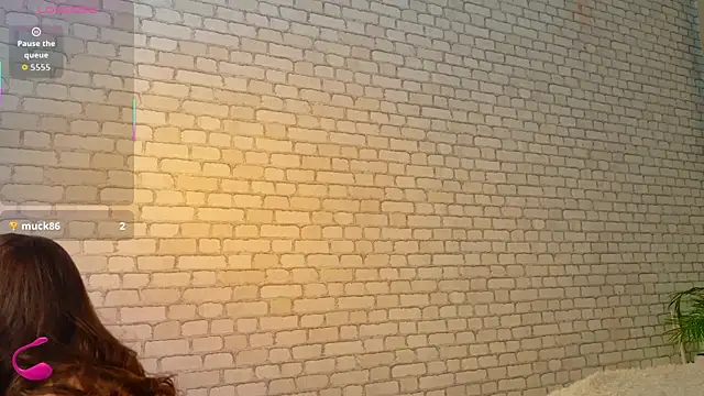 PhantomLace online show from April 15, 5:36 am