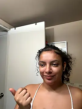 Snapshot of allybluee777 chatting on January 15, 4:50 am allybluee777 online show from January 15, 4:50 am