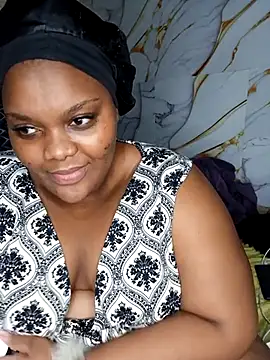 Snapshot of chubbybbw18 chatting on April 24, 10:18 am chubbybbw18 online show from April 24, 10:18 am