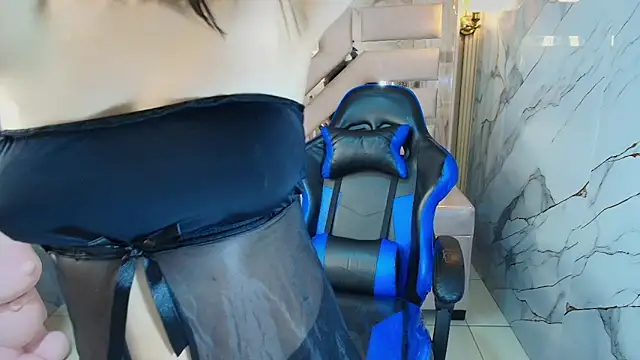 zoe r  online show from November 13, 3:16 am