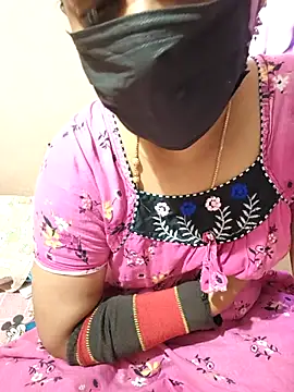 Snapshot of keralacouples11 chatting on December 15, 2:49 am keralacouples11 online show from December 15, 2:49 am