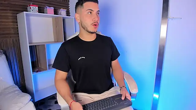 Axel grey  online show from September 20, 12:39 pm