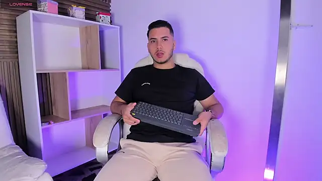 Axel grey  online show from October 18, 12:17 pm