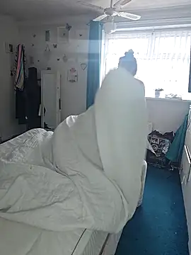 Snapshot of Angeldelightt chatting on October 21, 1:34 pm Angeldelightt online show from October 21, 1:34 pm