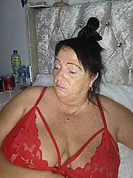 Snapshot of Angeldelightt chatting on October 24, 7:32 pm Angeldelightt online show from October 24, 7:32 pm