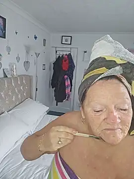 Snapshot of Angeldelightt chatting on November 22, 1:43 pm Angeldelightt online show from November 22, 1:43 pm