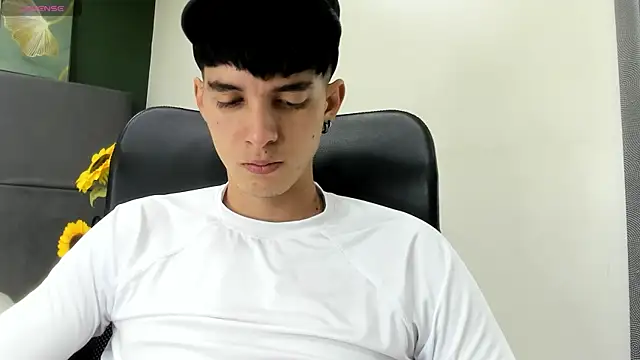 Jheampiiero online show from April 15, 8:42 pm