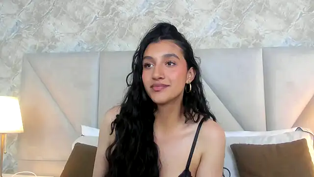 Snapshot of ValentiinaCruz chatting on October 23, 10:41 pm ValentiinaCruz online show from October 23, 10:41 pm