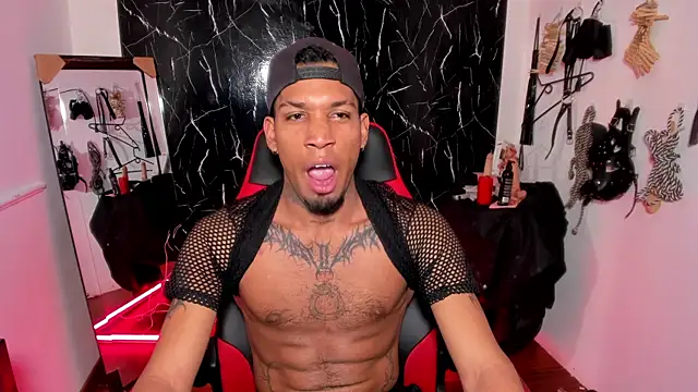 Snapshot of DIEGO_WICKED chatting on September 10, 2:11 am DIEGO WICKED online show from September 10, 2:11 am