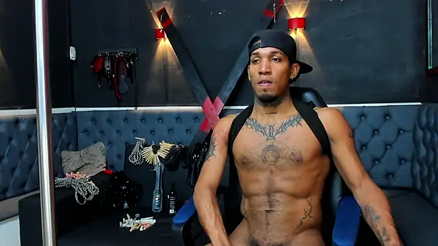 Snapshot of DIEGO_WICKED chatting on October 15, 4:01 am DIEGO WICKED online show from October 15, 4:01 am