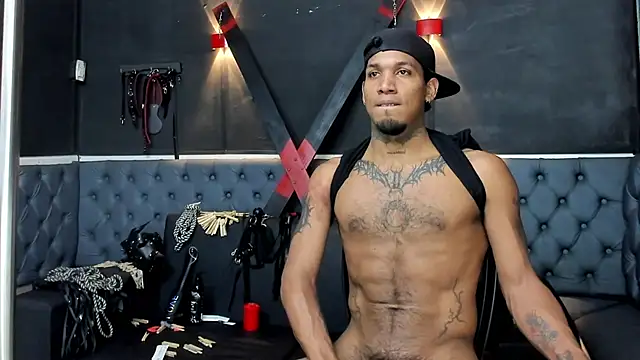 Snapshot of DIEGO_WICKED chatting on October 17, 12:30 pm DIEGO WICKED online show from October 17, 12:30 pm