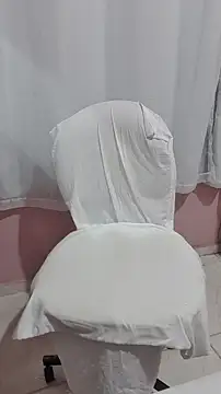  SexyPetite  online show from February 19, 3:13 am