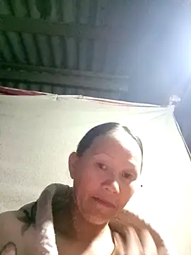 MaiHoa69 online show from October 8, 1:42 pm