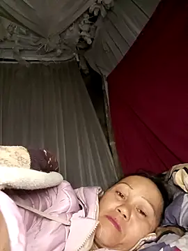 MaiHoa69 online show from December 2, 5:30 pm