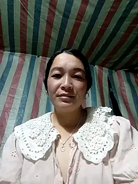 Snapshot of Bliss_rose chatting on October 15, 12:00 am Bliss rose online show from October 15, 12:00 am