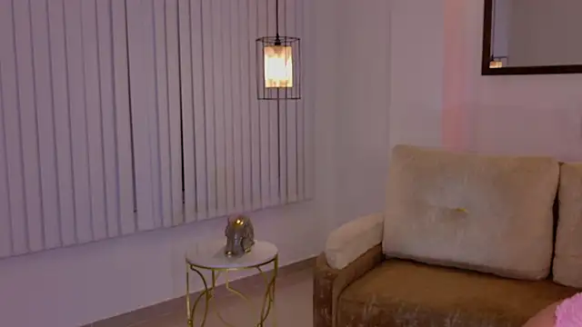 Saskia litt online show from January 18, 4:05 am