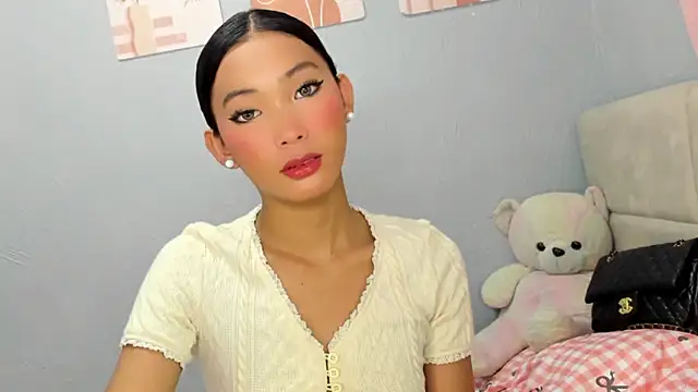 Snapshot of Anne_the_virgin chatting on November 12, 6:14 am Anne the virgin online show from November 12, 6:14 am