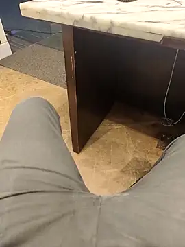 hotboy43339 online show from September 9, 4:39 pm