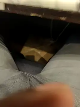 hotboy43339 online show from September 19, 6:37 am