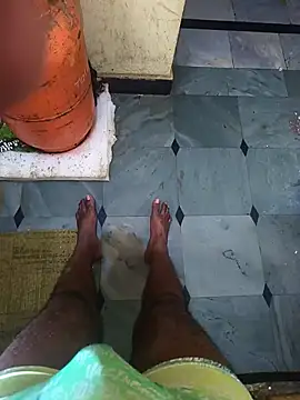 hotboy43339 online show from January 17, 8:08 am