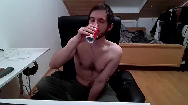 Snapshot of Bez3ybik chatting on December 18, 9:54 pm Bez3ybik online show from December 18, 9:54 pm