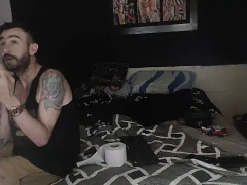 Snapshot of Dara-montenegro chatting on October 15, 7:41 am Dara-montenegro online show from October 15, 7:41 am